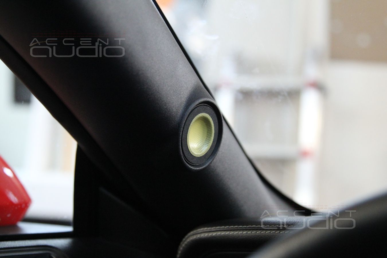 Установка новой акустики в Ford Mustang 2016