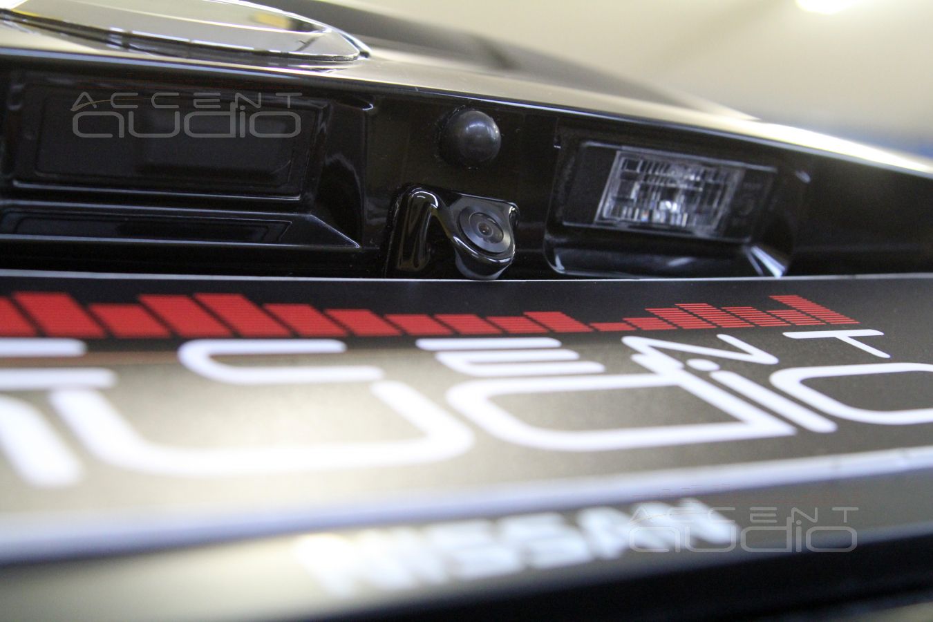 Установка камеры заднего вида для Nissan Qashqai