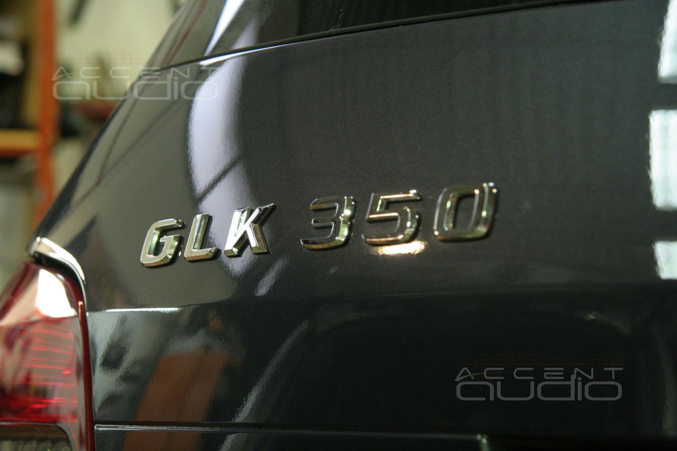 Установка акустики в Mercedes GLK 350