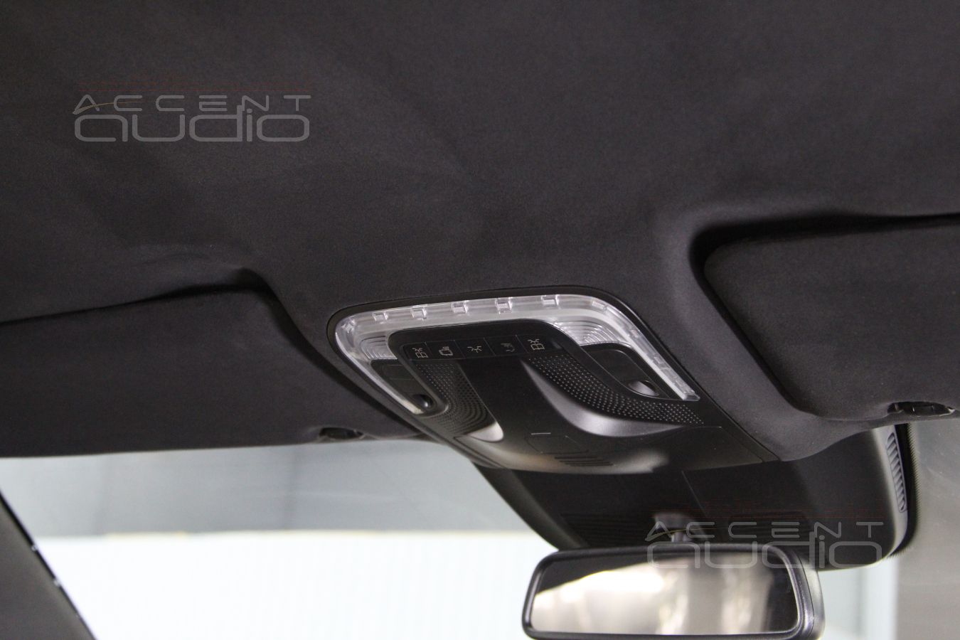 Перетяжка потолка в черную альканатру