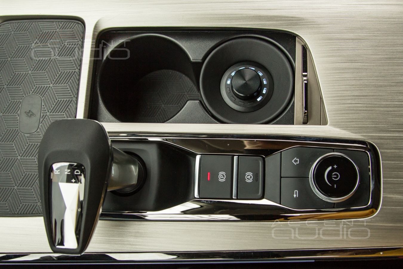 О сигналах, возможностях и способах прослушивания музыки в Exeed