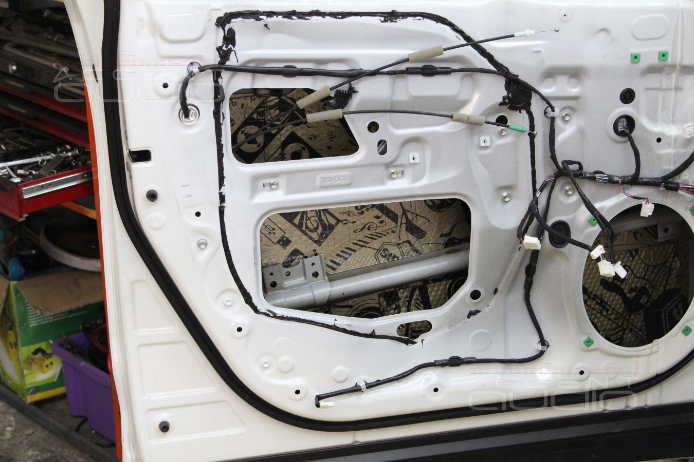 Акустика Morel Elate Titanium 603 в Toyota Highlander