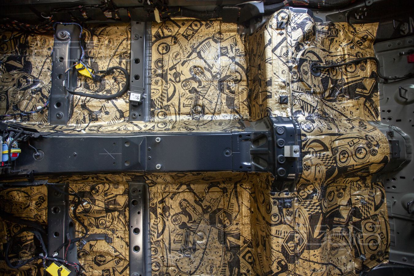 Несколько слов о шумоизоляции BMW 730LD