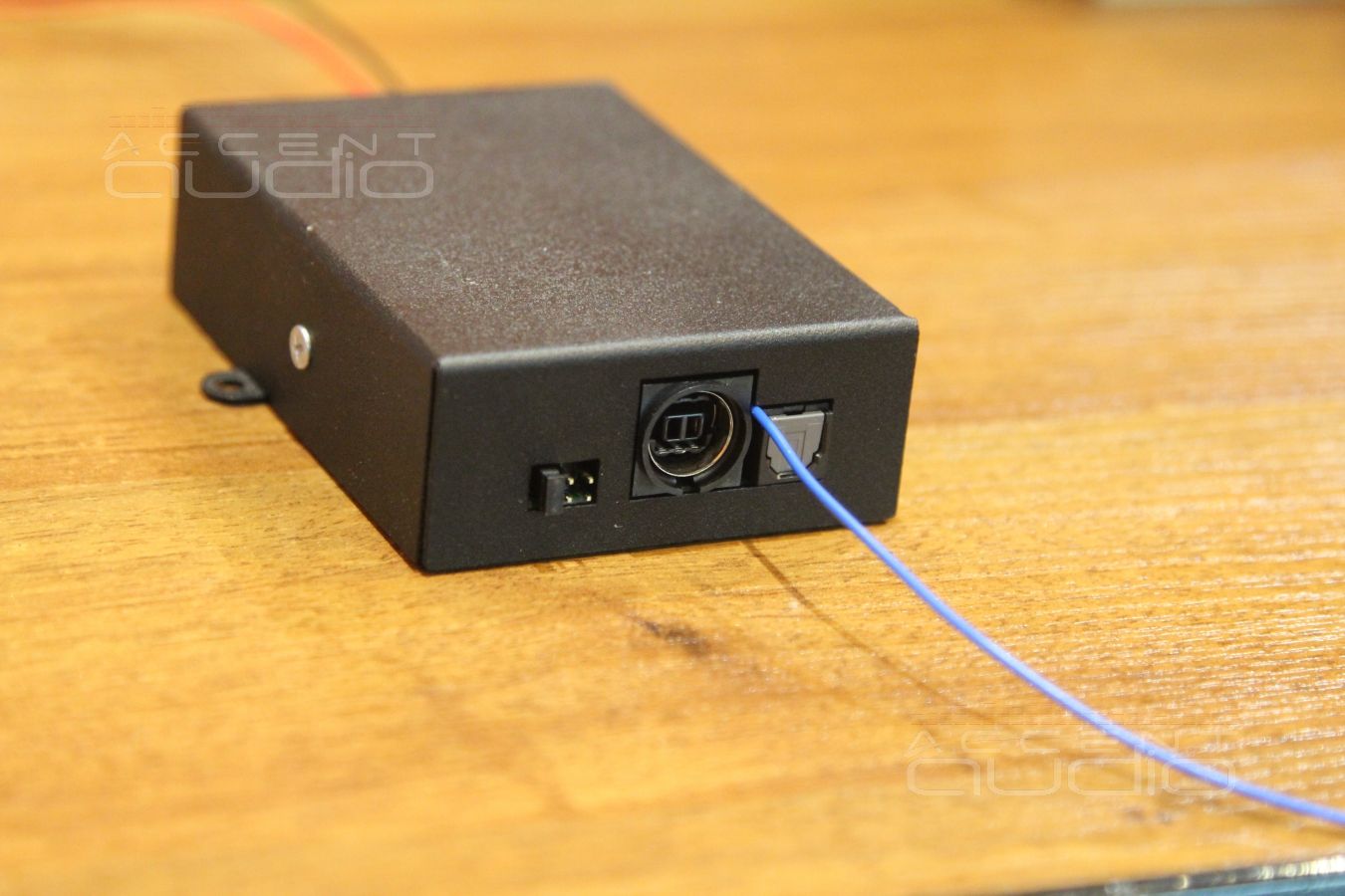 Технические моменты: штатная акустика, крепеж усилителя, Х-девайс