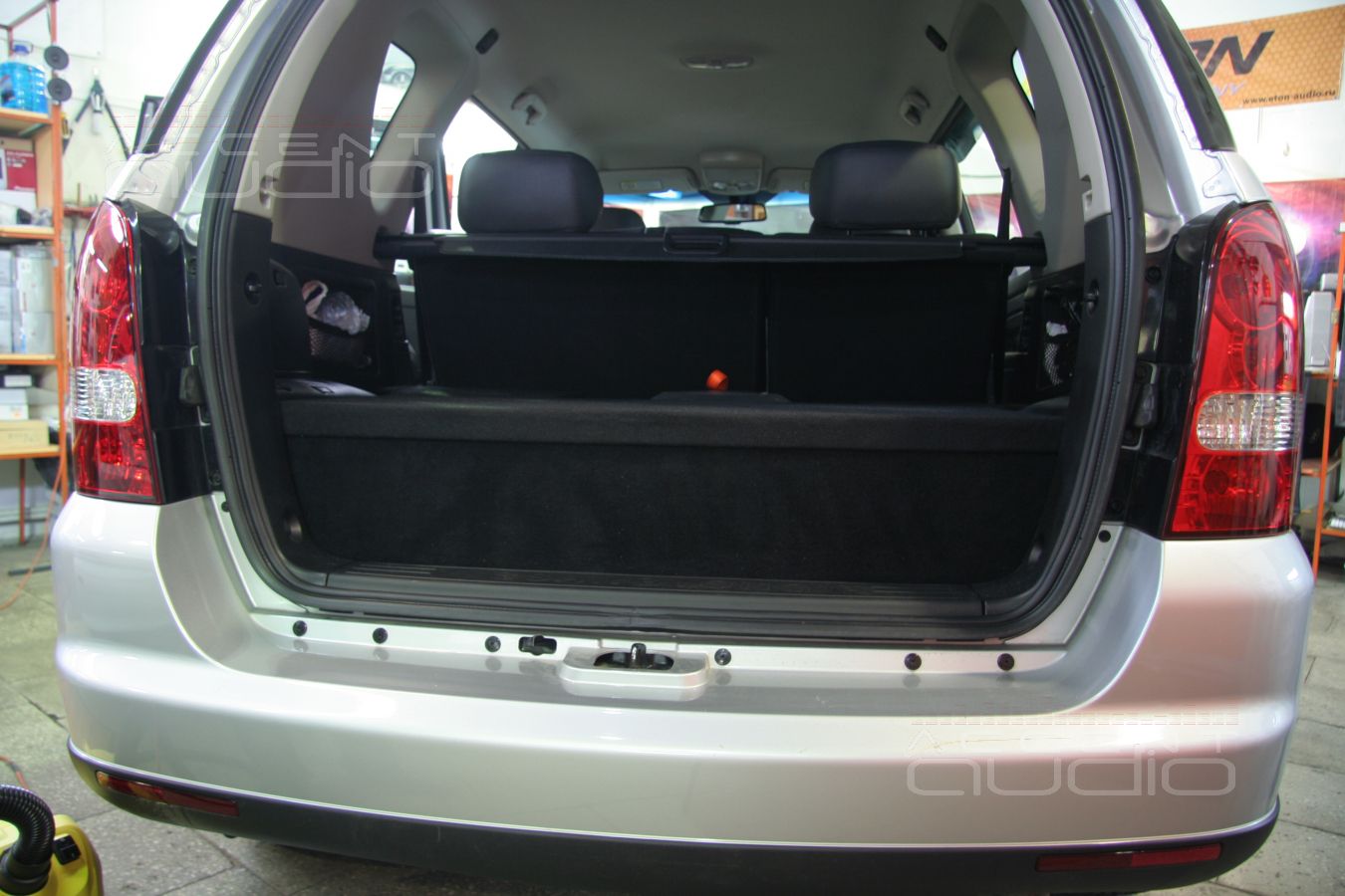 Сабвуфер-трансформер для SsangYong Rexton