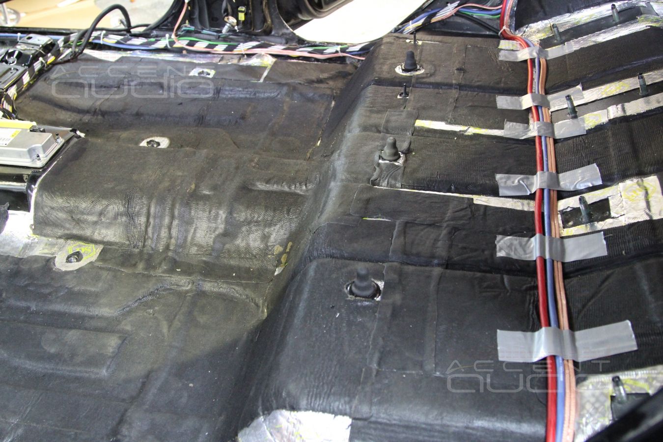 Hummer H3: система вооружения от MDLab