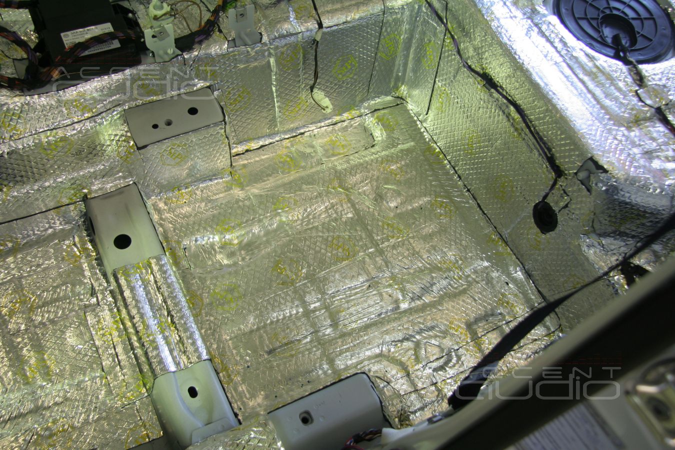 Полная шумоизоляция Volkswagen Tiguan