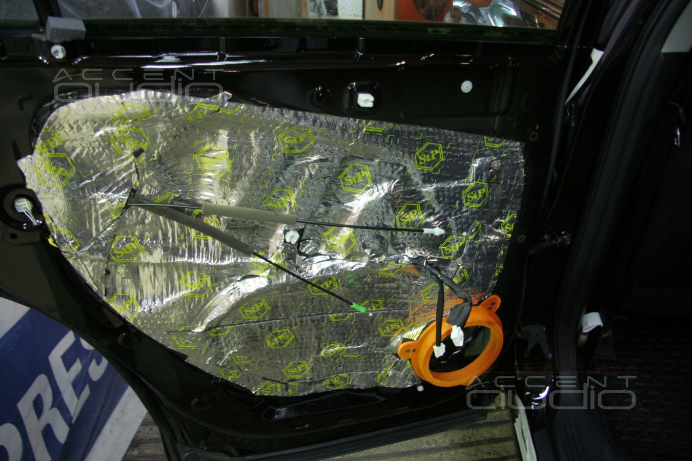 Шумоизоляция и аудиоподготовка Toyota Highlander