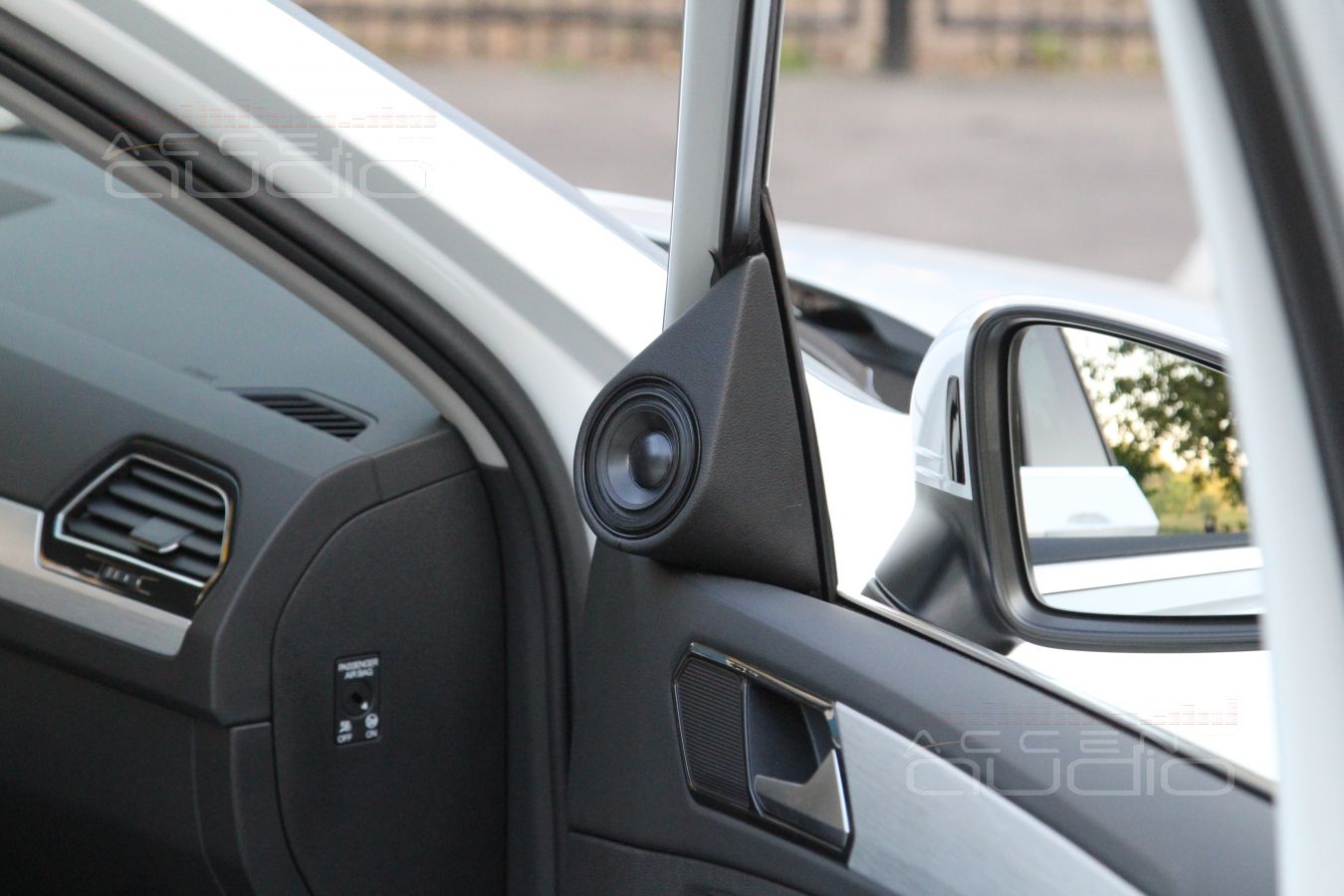 Установка СЧ-ВЧ излучателей GroundZero GZUF 60 SQX 