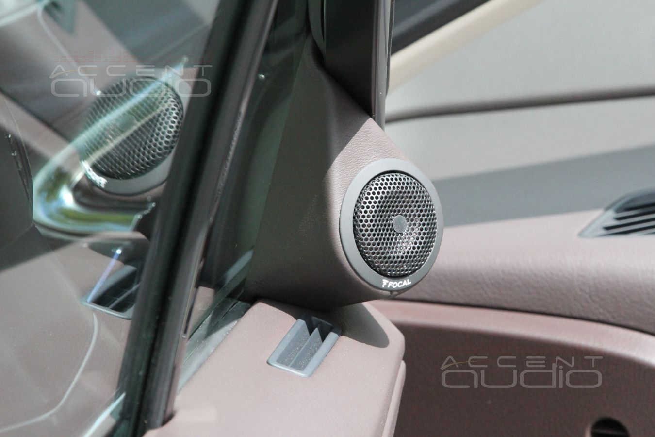 Твитеры: установка фронтальной акустики Focal Performance PS165F3 в Lexus RX350