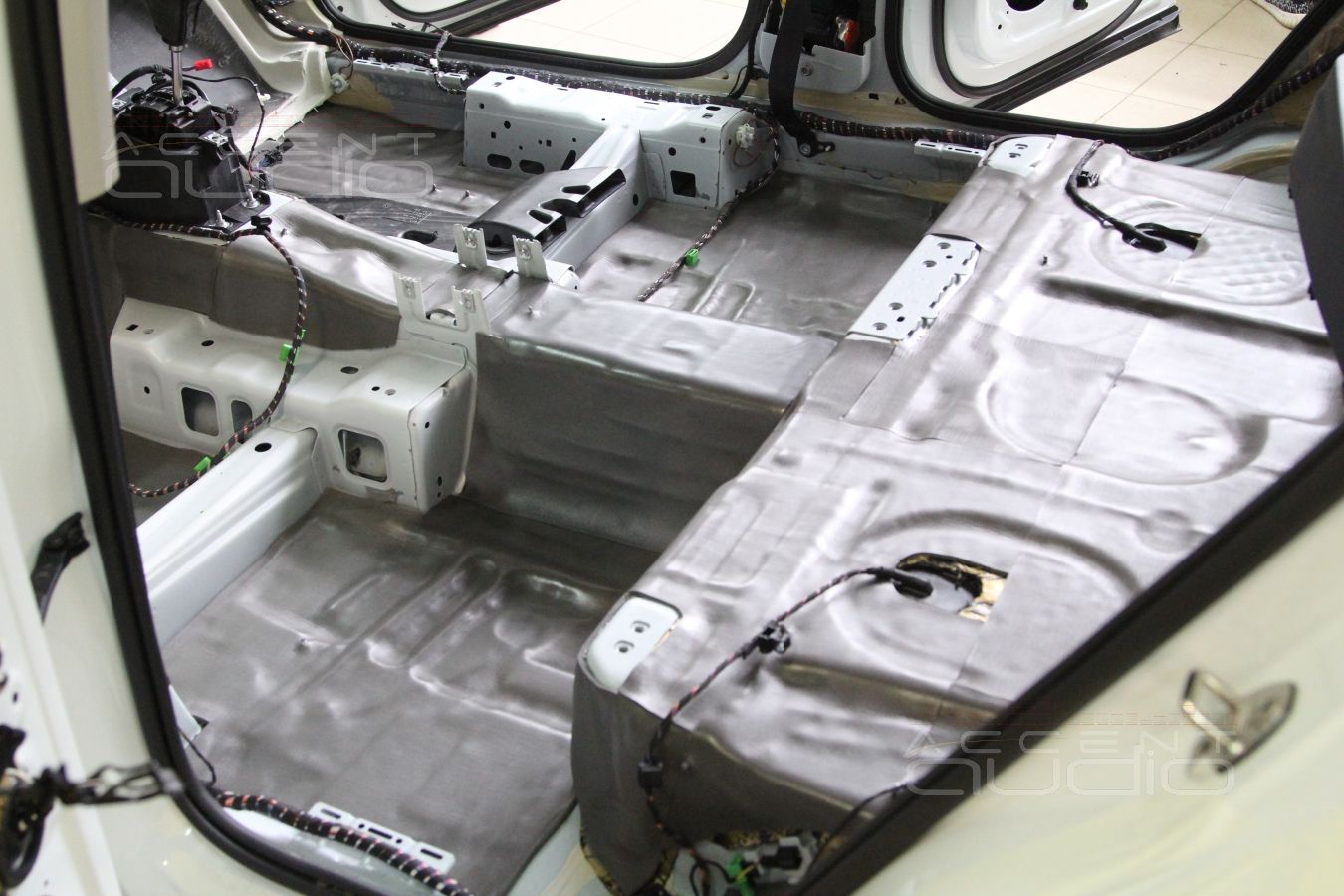 Шумоизоляция Volkswagen Tiguan 2017