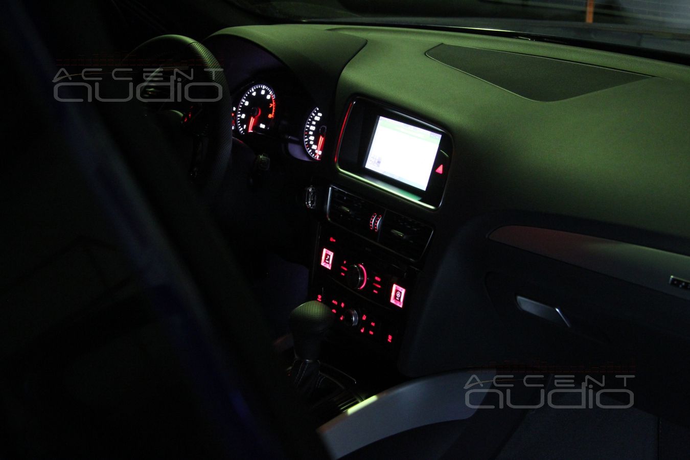 Alpine X701D-A в Audi Q5