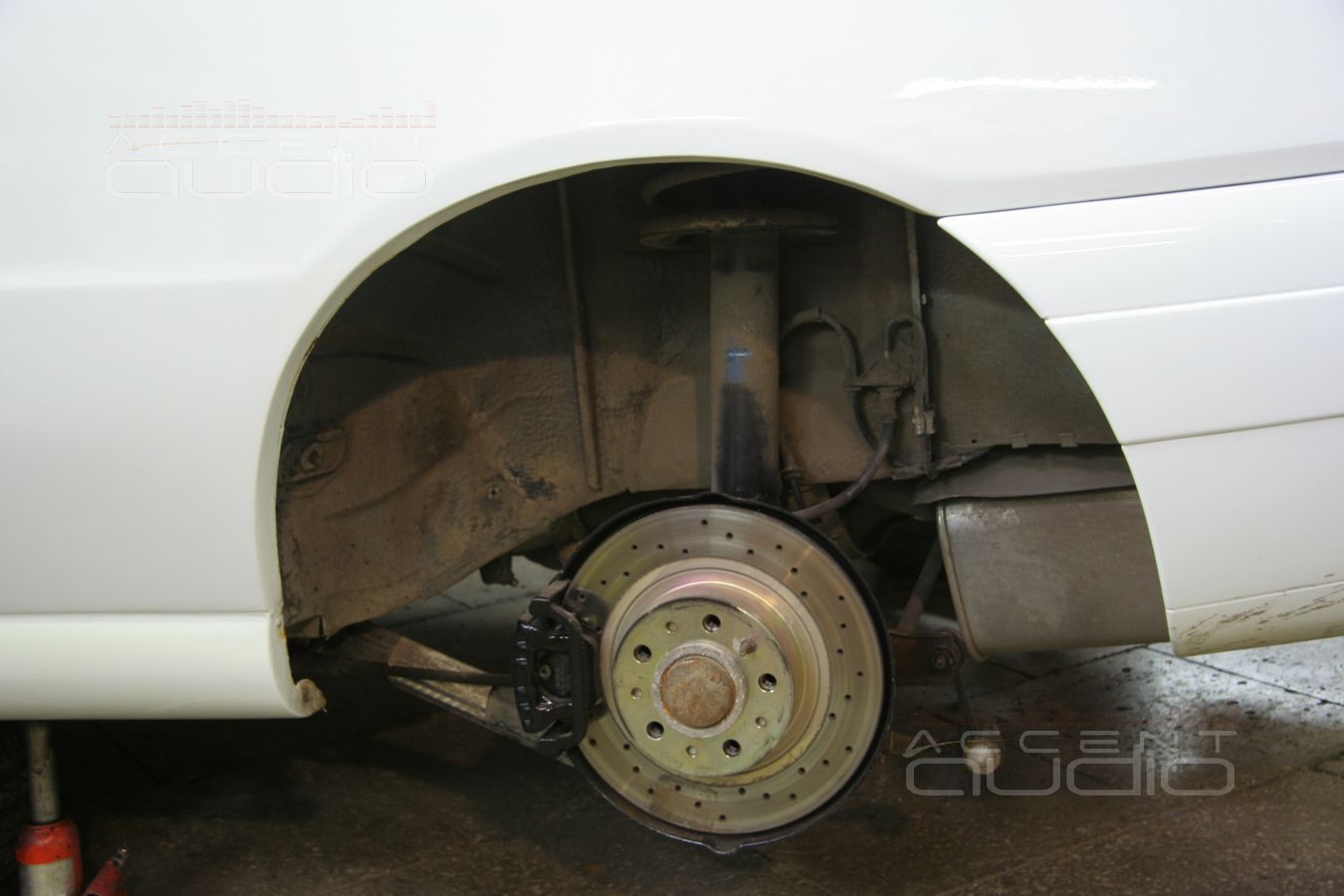 Шумоизоляция арок задних колес Lancia Kappa Coupe