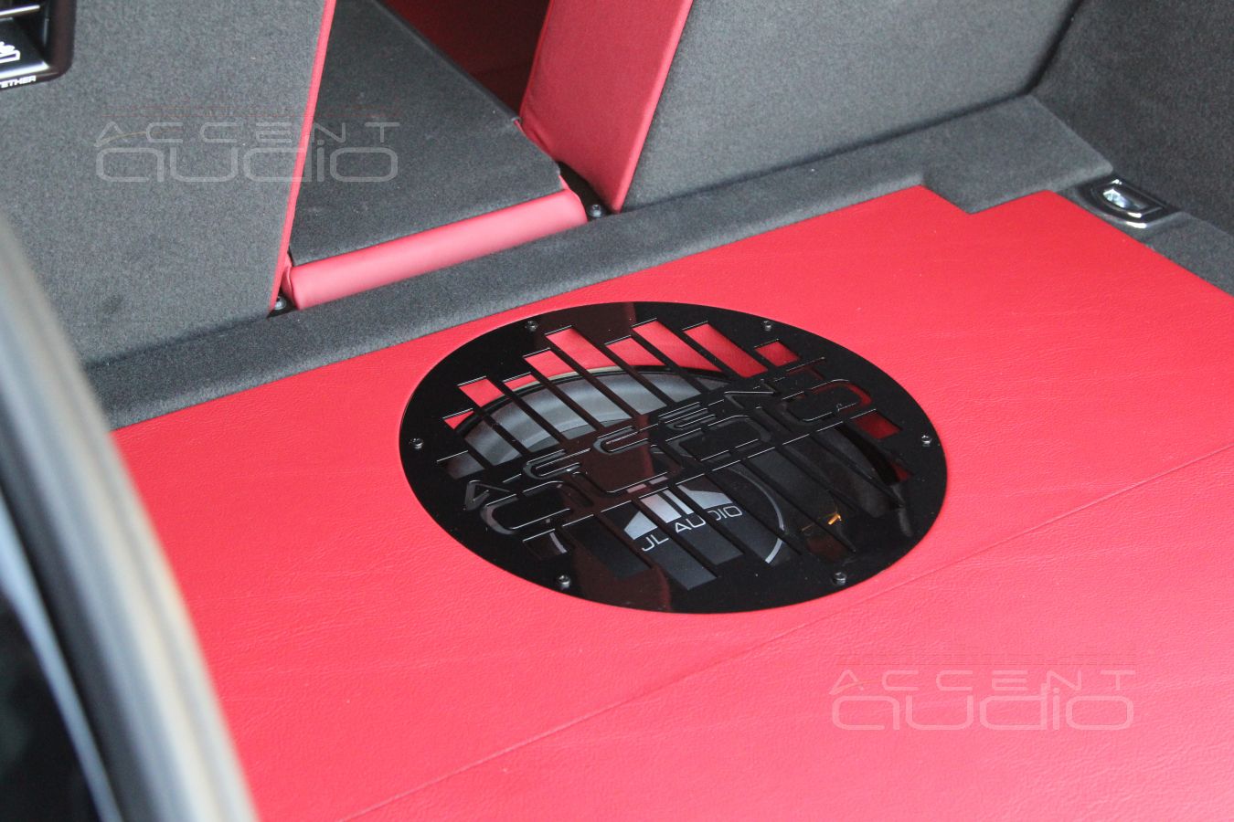 ...и он красный