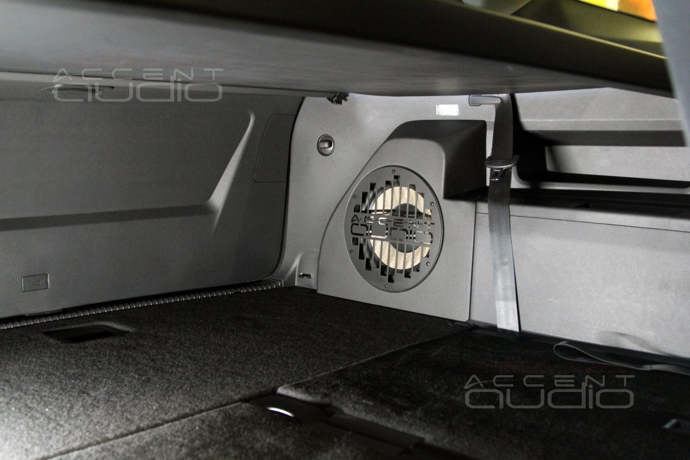 То, чего все ждали: встроенный сабвуфер Accent-Audio для Volkswagen Teramont