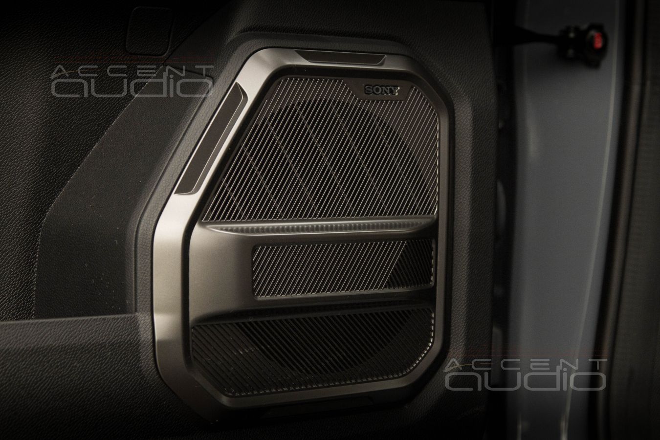 Новое, великолепное звучание аудиосистемы Jetour T2 и её крайне низкая цена