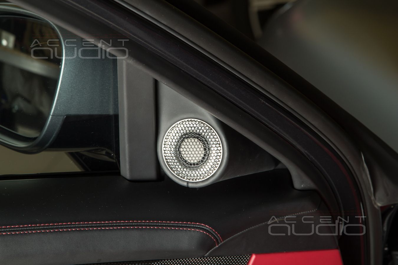 Твитеры Brax GL6 в интерьере Porsche Panamera – стиль и точность