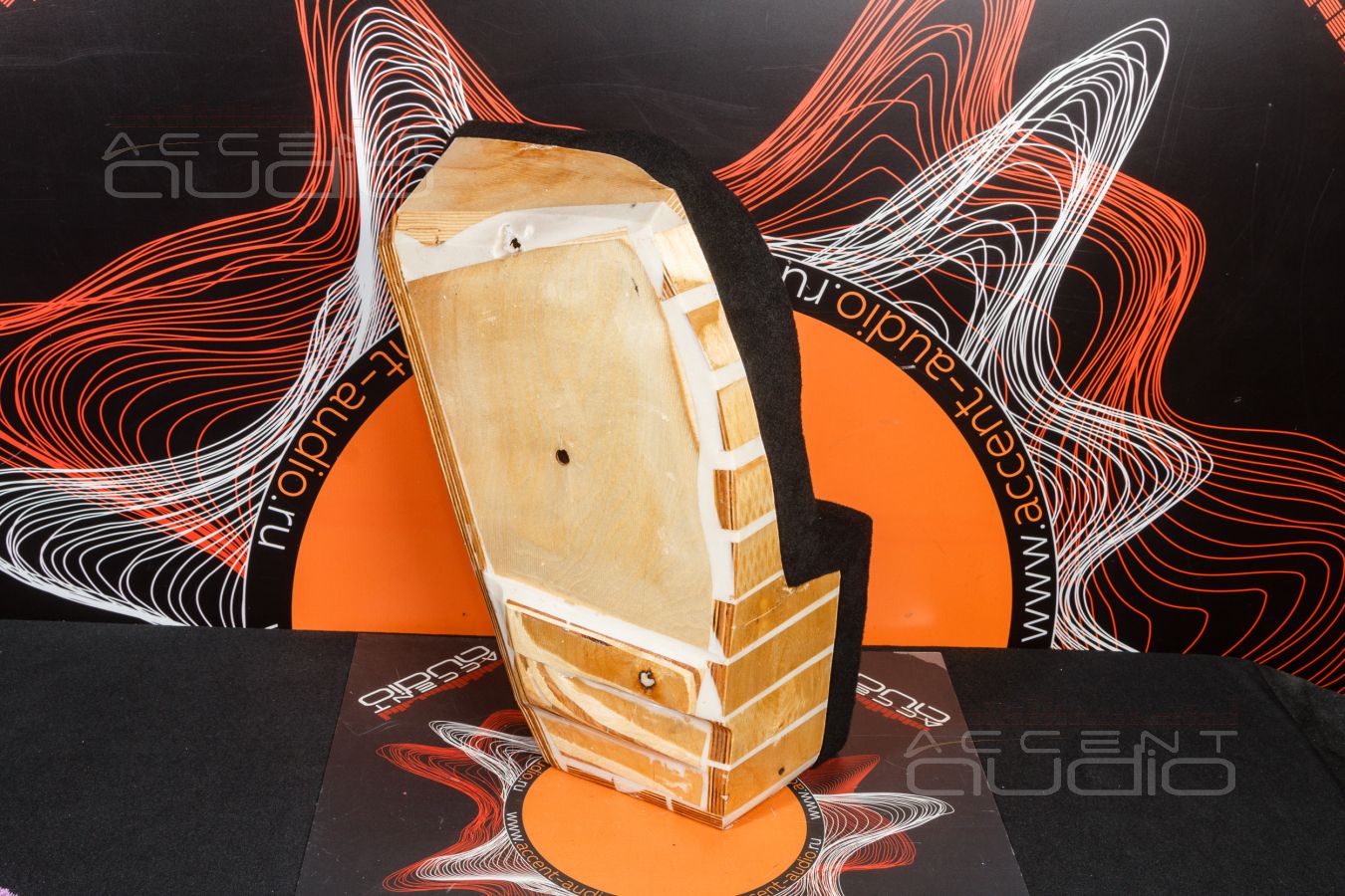 Интеграция полноценного сабвуфера в новый Mercedes-Benz GLE – штатно!