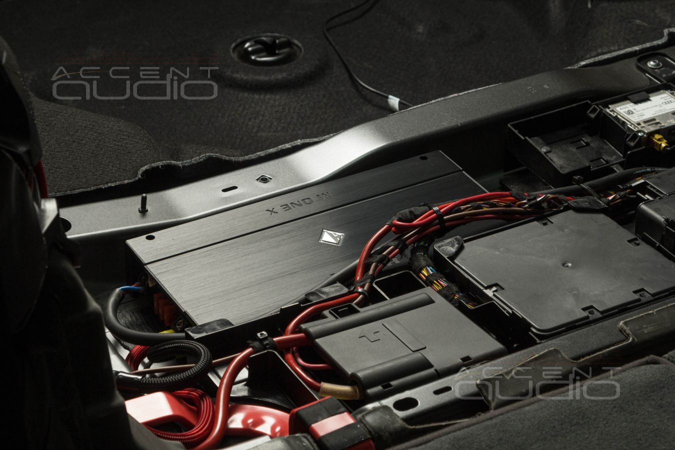 Технологии заводского монтажа: установка усилителей в Audi A7