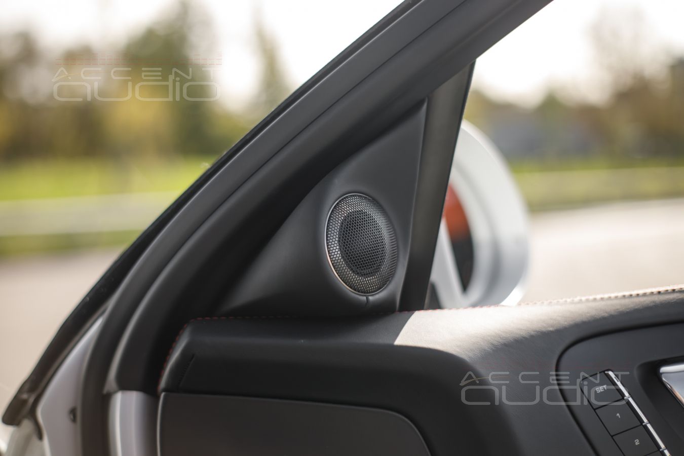 3D печать и 3D дизайн – размещение твитеров Brax ML1 в Porsche Cayenne