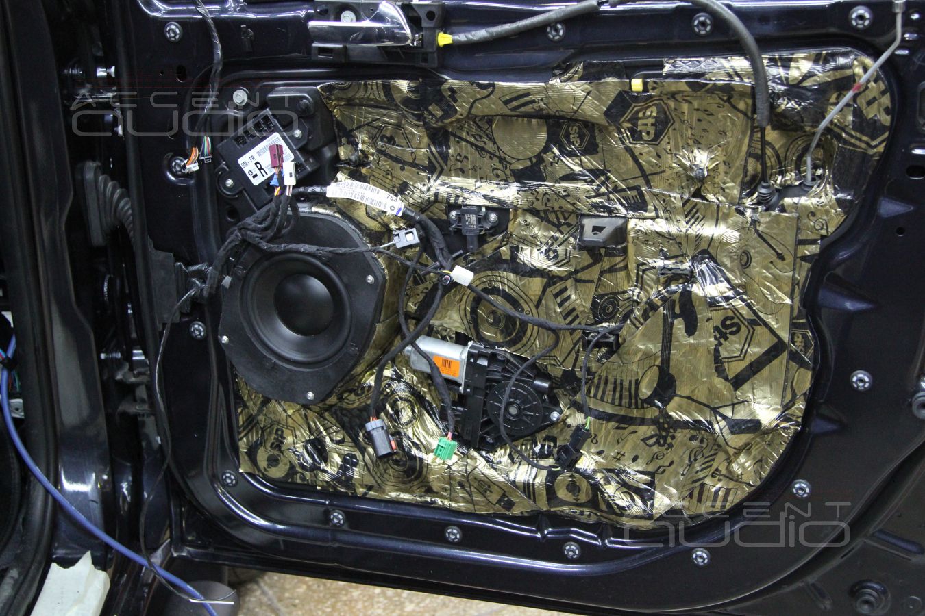 Модернизация аудиосистемы Jeep Grand Cherokee 2014