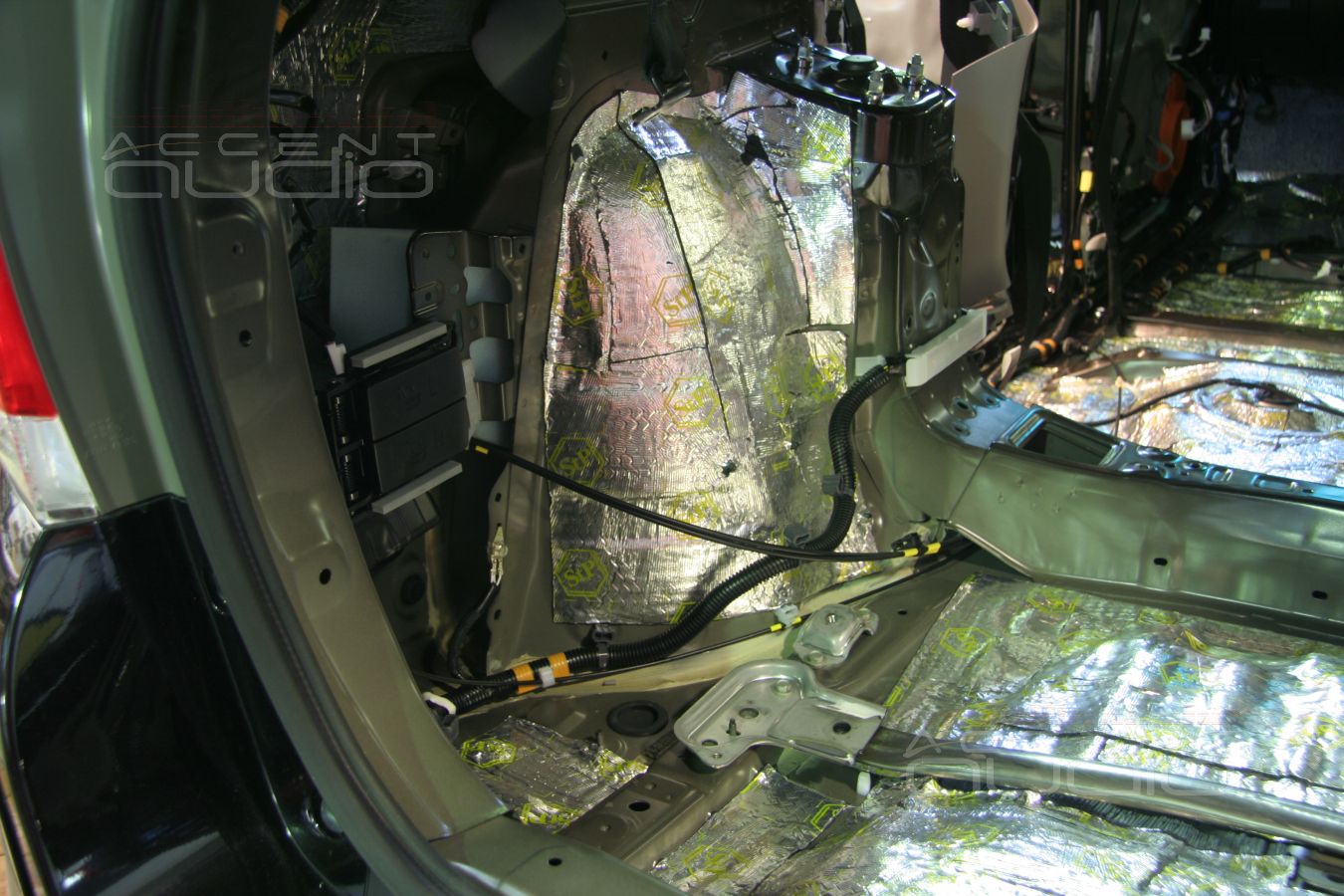 Шумоизоляция и аудиоподготовка Toyota Highlander