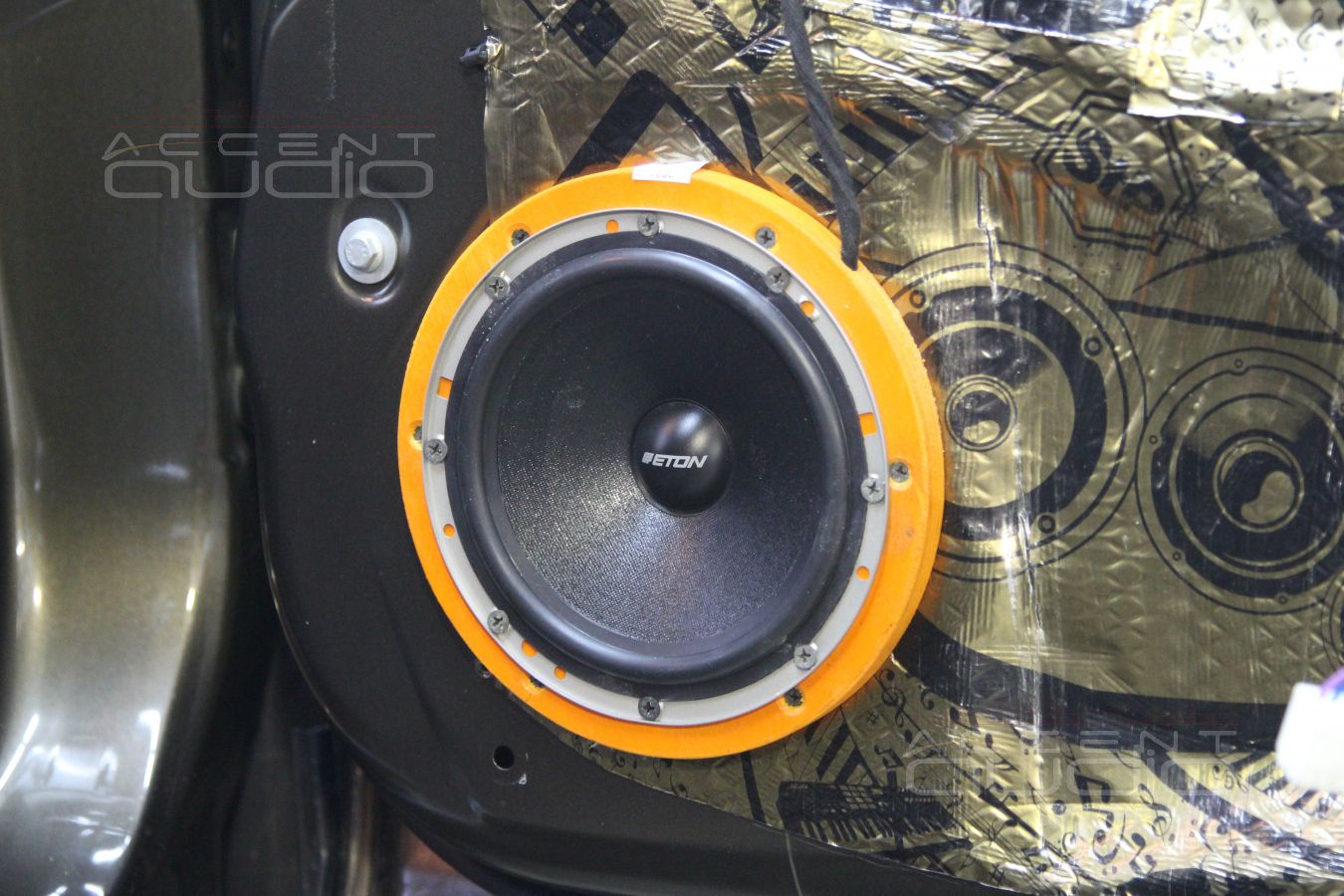 Установка акустики Eton в Nissan Qashqai 2015