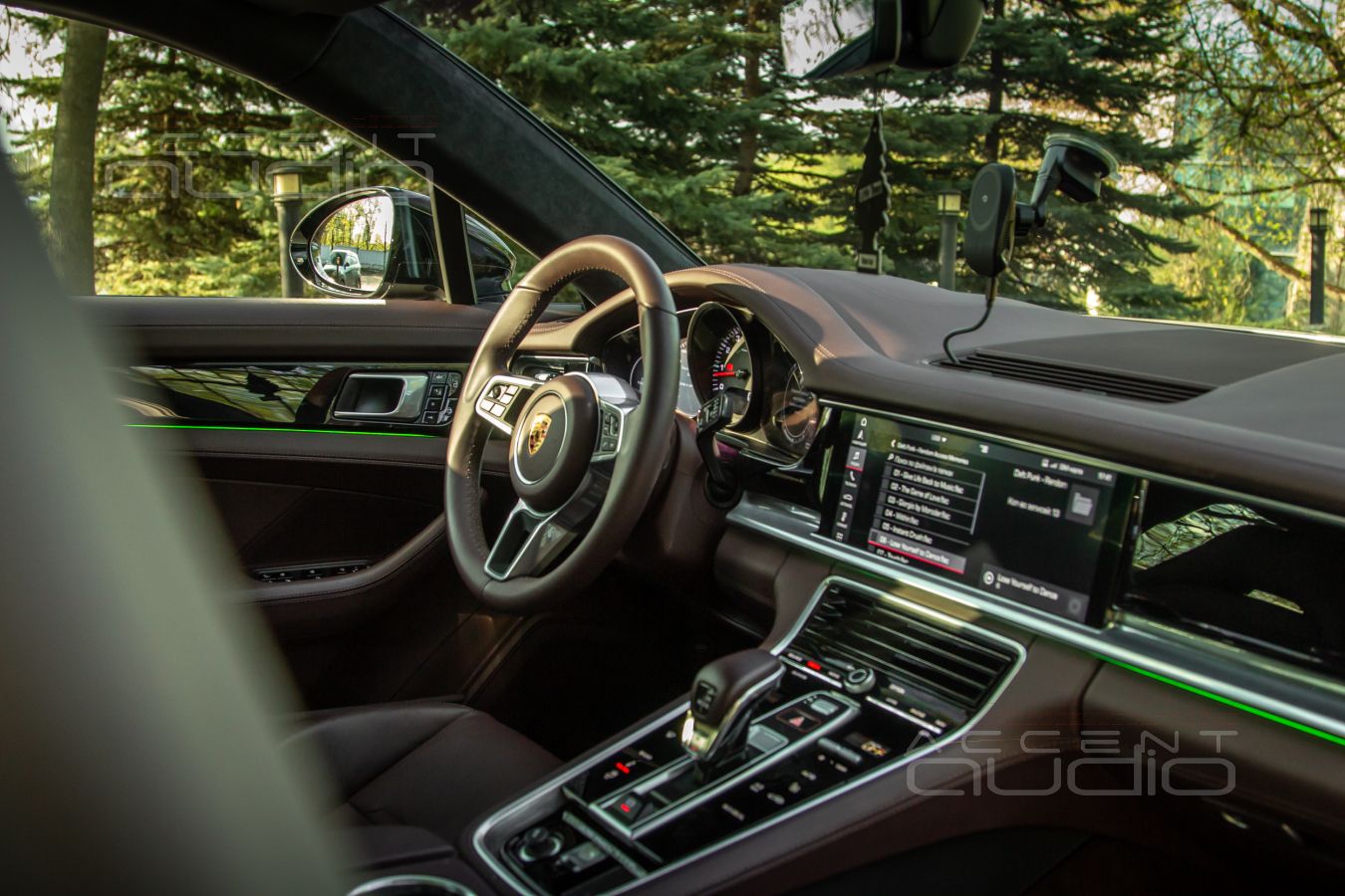 Держитесь, Патрики, завидуйте меломаны – музыкальная Panamera уже тут