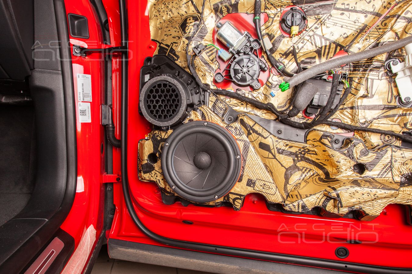 Аудиоподготовка дверей, ящики и ScanSpeak Revelator – всё необходимое для идеального звука