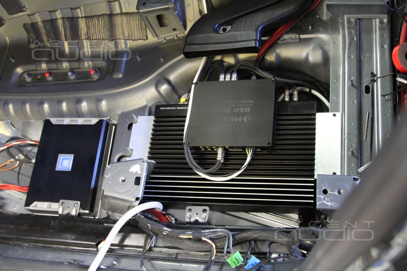 Интеграция усилителей и аудиопроцессора в Mercedes-Benz GLE Coupe