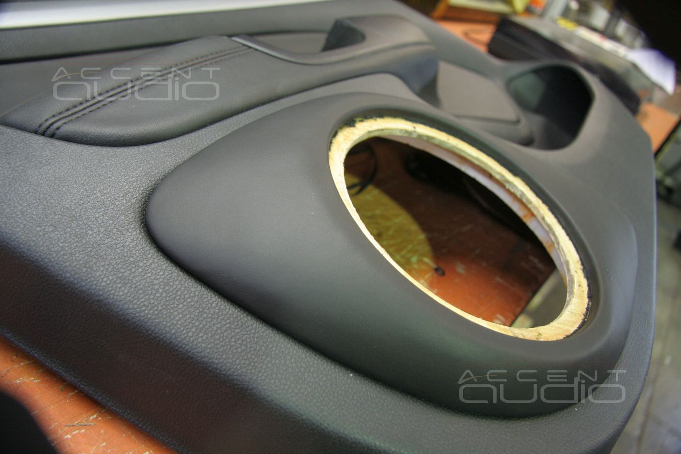 Установка мидбасов Eton A1 в SKODA Octavia RS