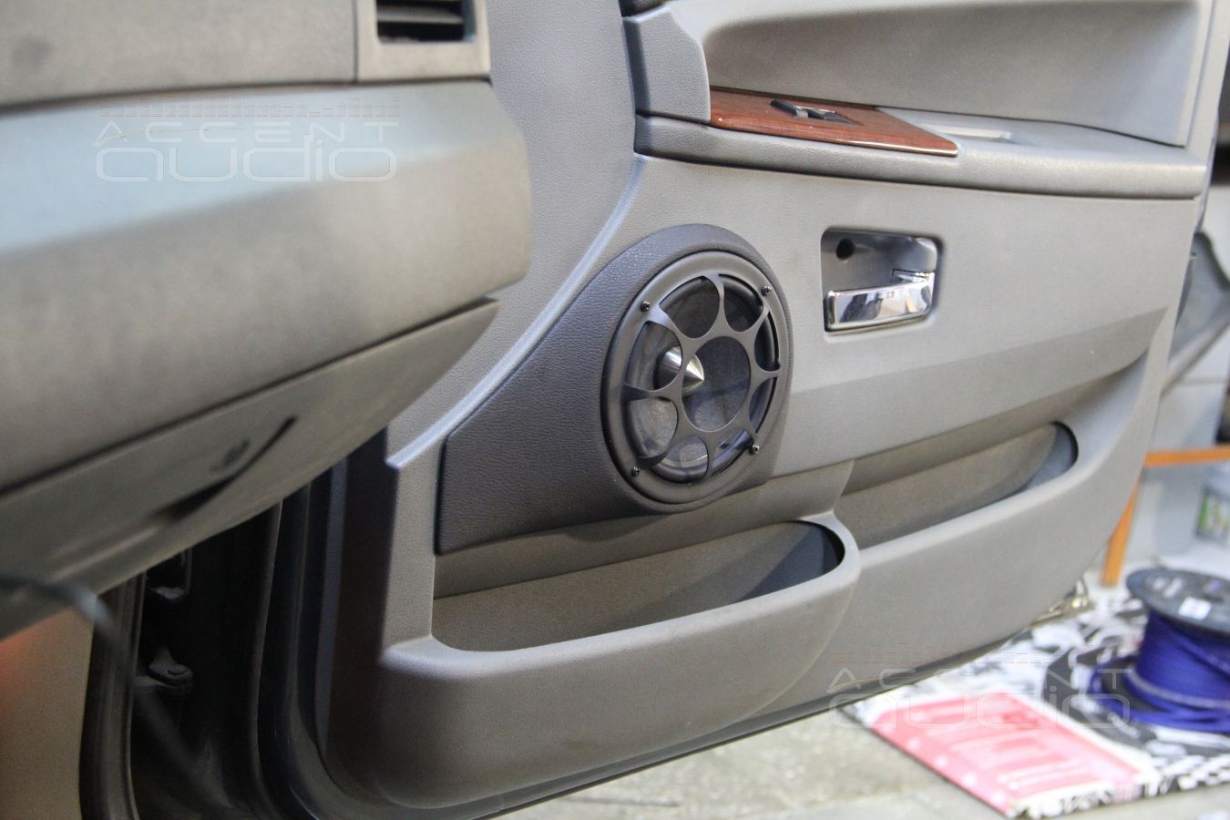 Грубый Hi-End для Jeep Grand Cherokee 2008