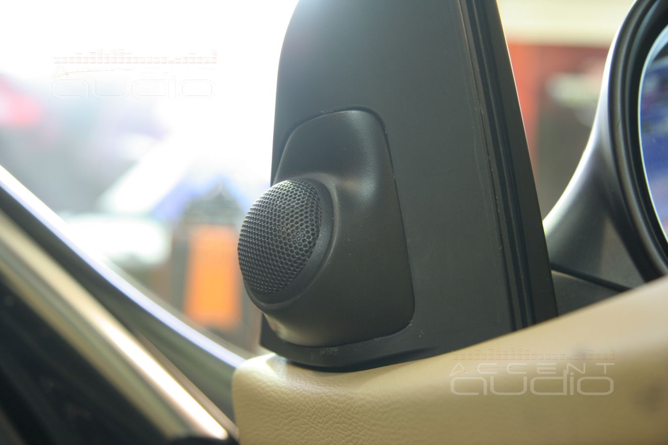 Установка твитеров AD в штатные места BMW 330i E90