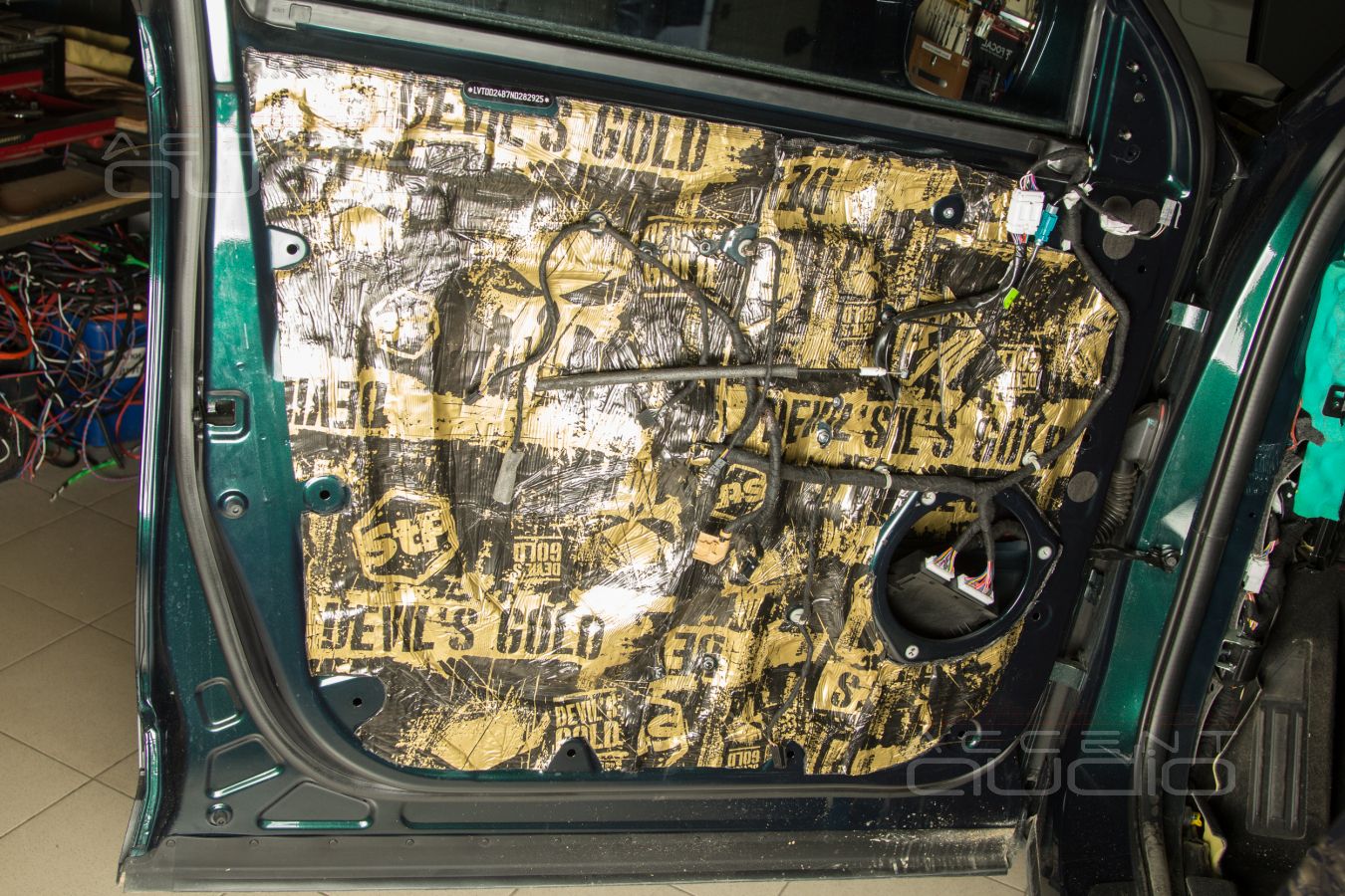 Аудиоподготовка\шумоизоляция дверей и установка мидбасовых Brax GL6 в Exeed