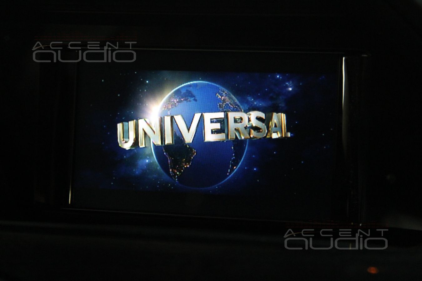 Audison BitPlay HD в Mercedes GLK - новый универсальный источник