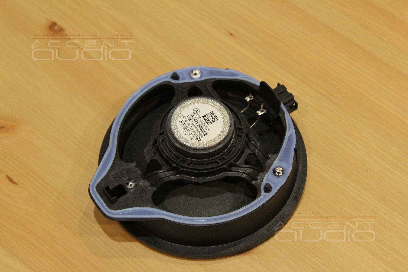 Штатная акустика Mercedes CLA