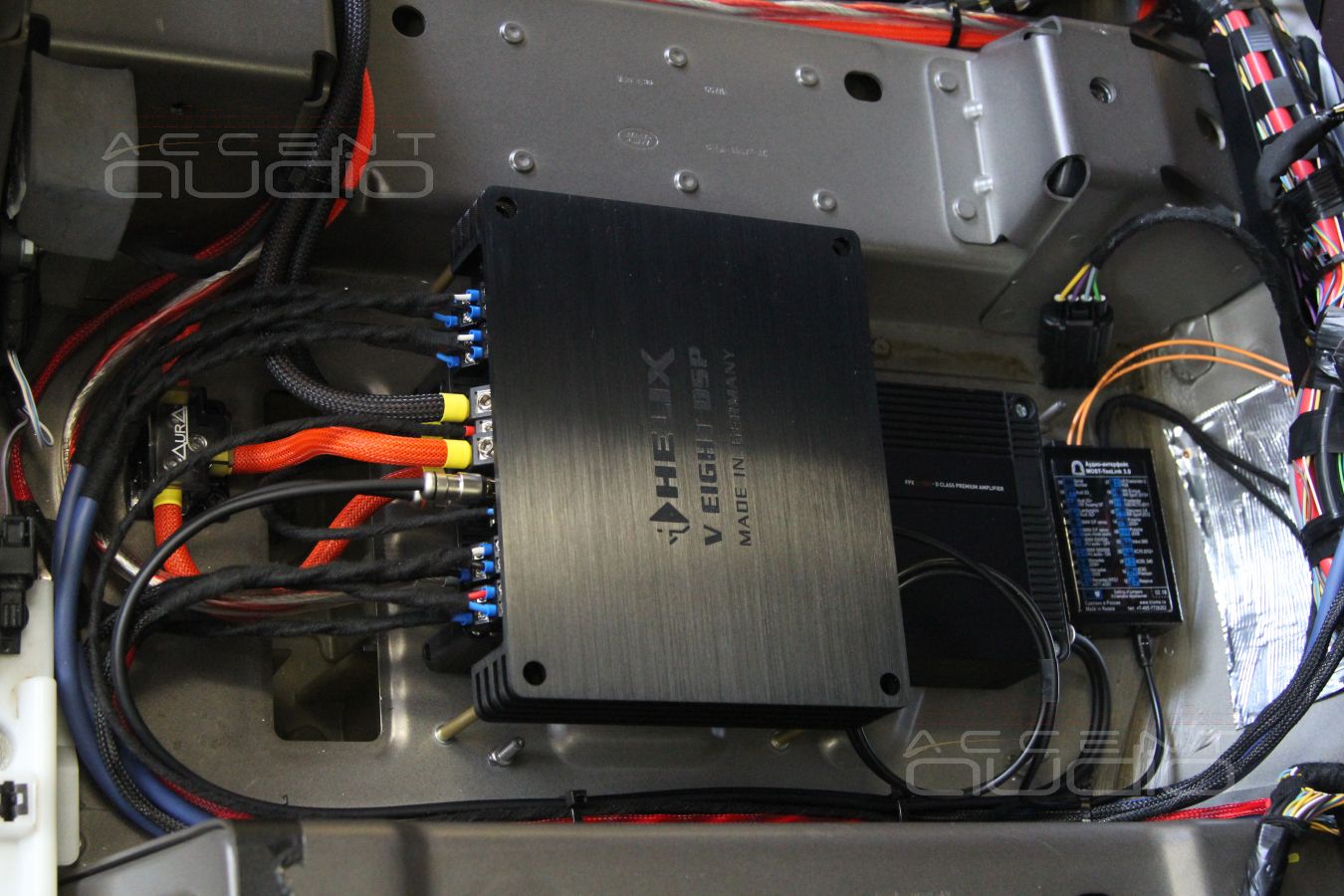 Выбор и установка усилителей в RangeRover Sport