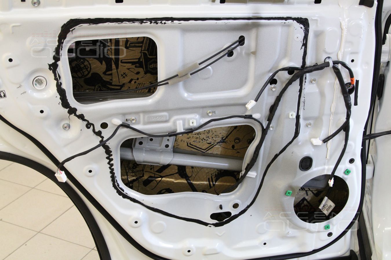 Шумоизоляция Toyota Highlander