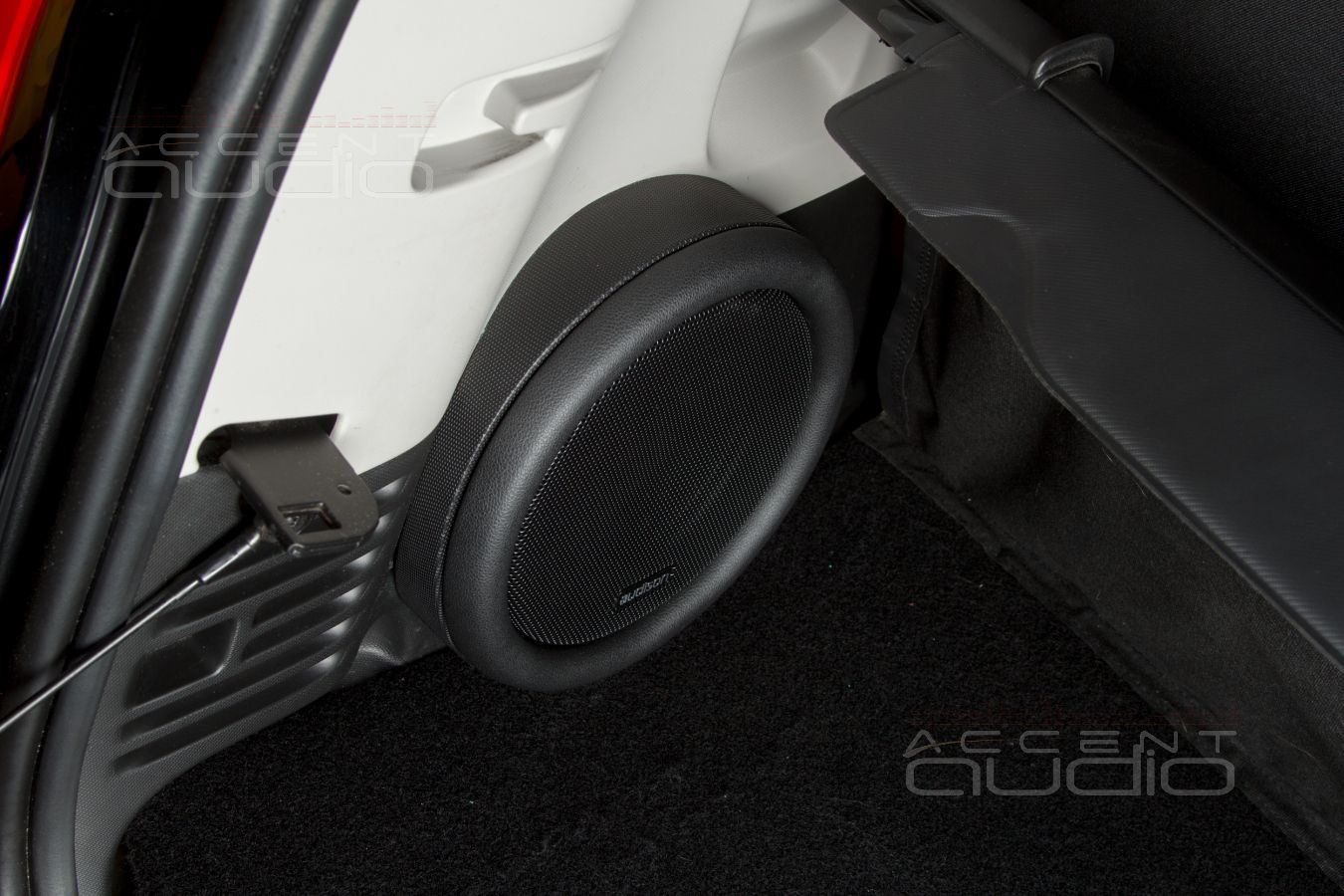 Лучший сабвуфер для Smart Fortwo