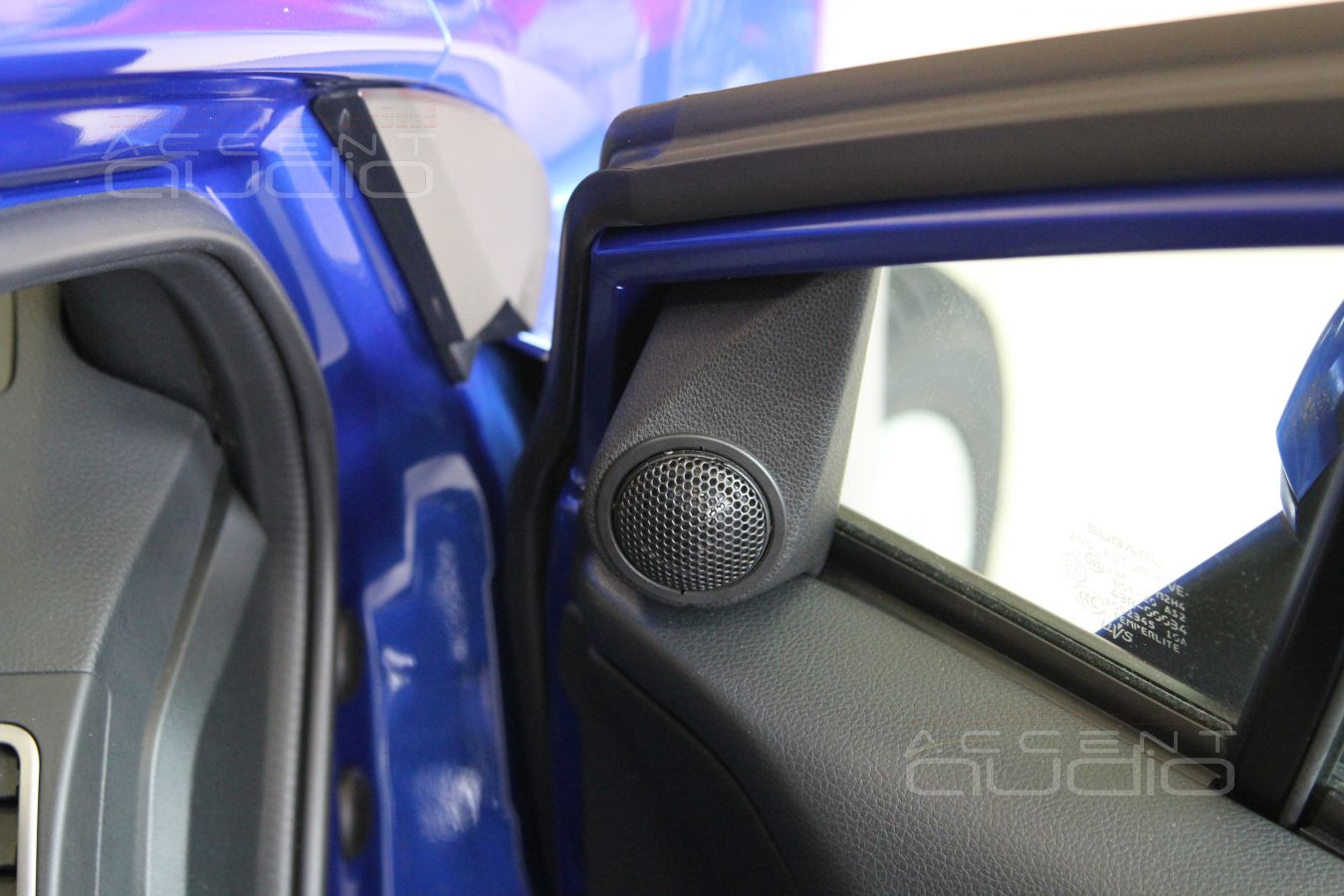 Куда установить твитеры в Subaru WRX ?