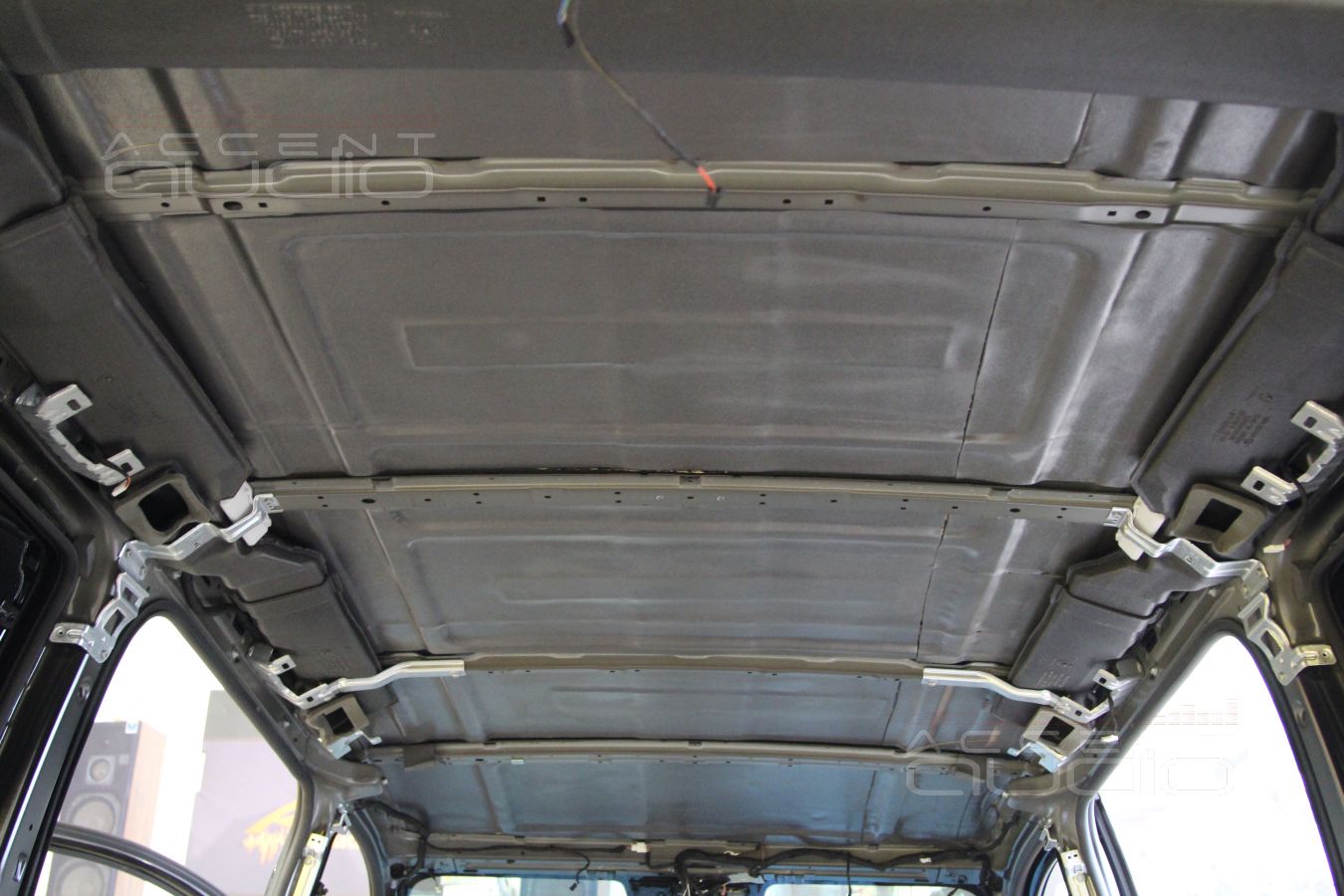 Шумоизоляция Mercedes Vito: крыша