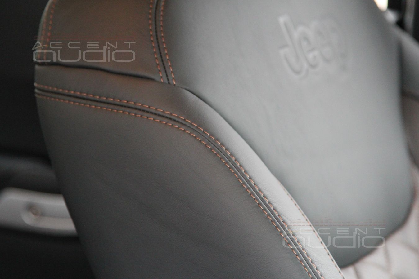 Эксклюзивный кожаный салон Jeep Wrangler