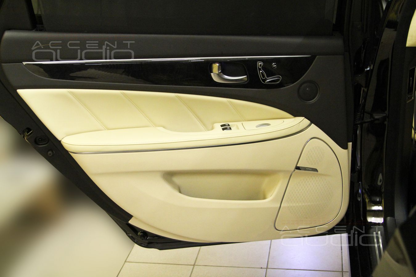 Morel Elate Titanium MW6