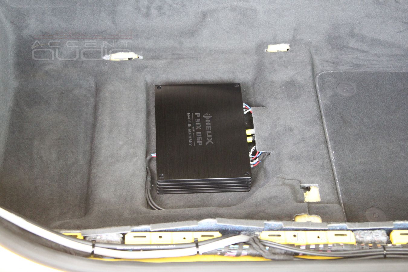 Установка усилителя Helix P SIX DSP MK2