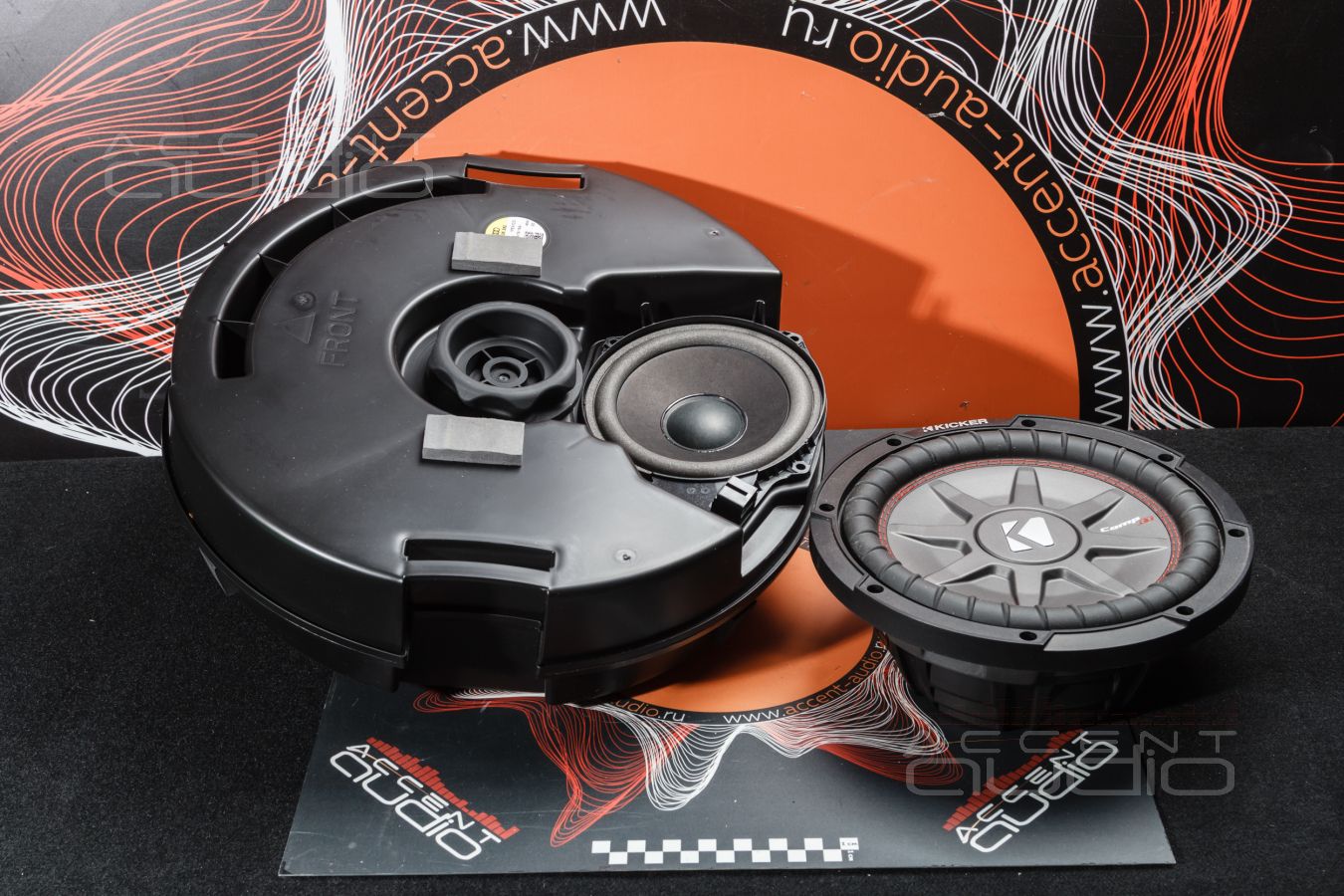 Сабвуфер-стелс с головкой Kicker – как он должен быть в Audi Q5