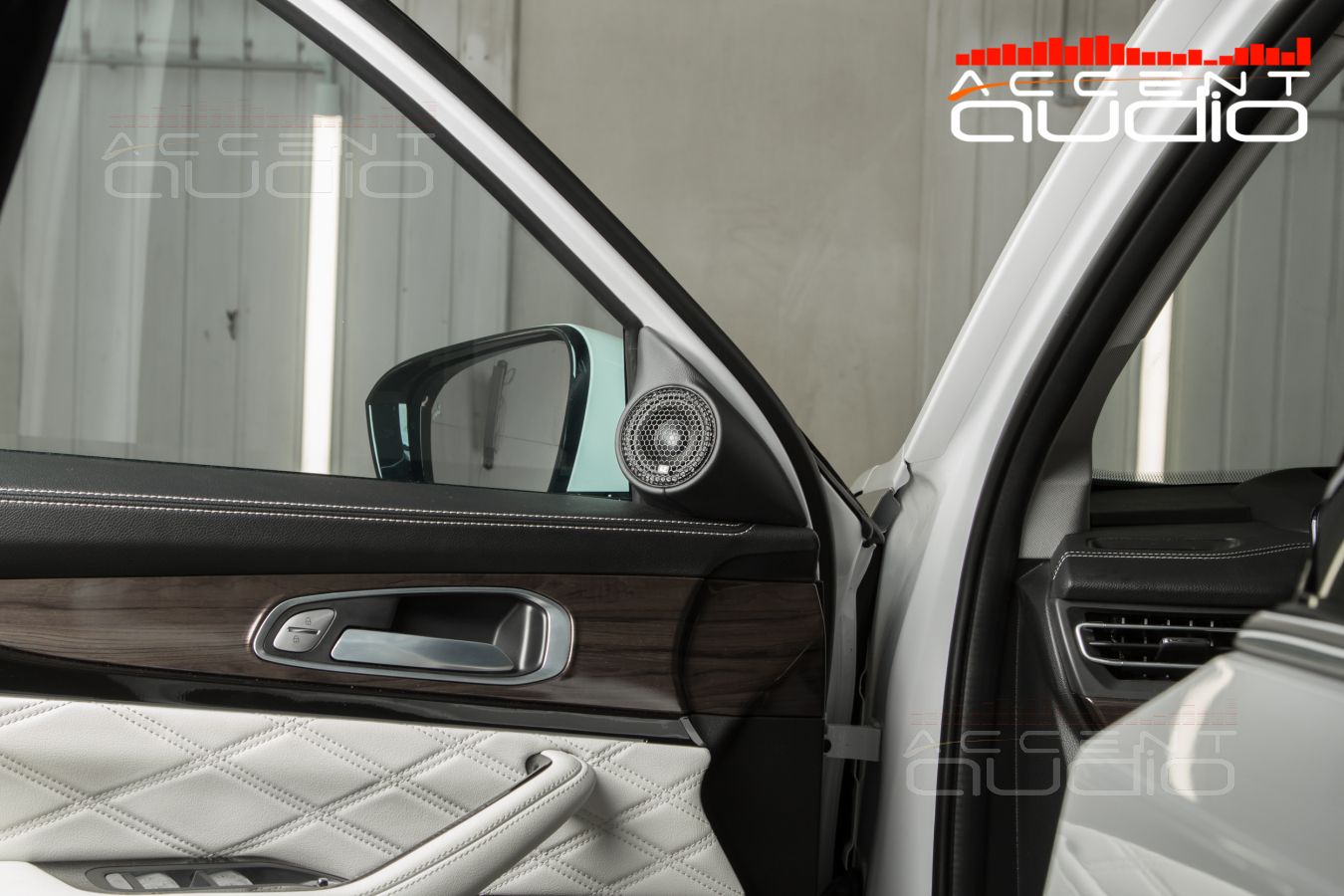 Фронтальная акустика в Exceed на широкополосных излучателях – почти трёшка !