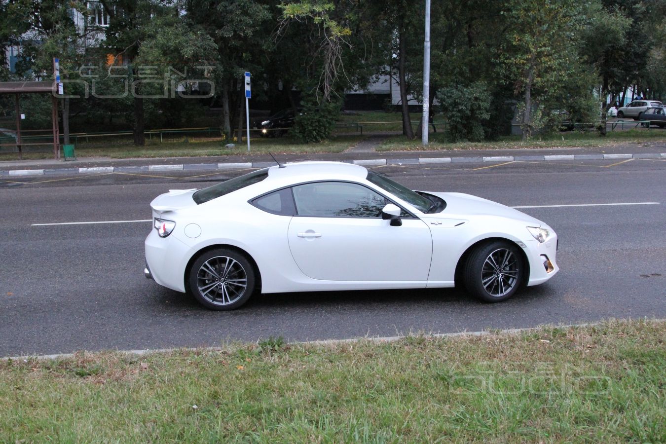 Pioneer AVIC-F77DAB в Toyota GT86 – что это ???