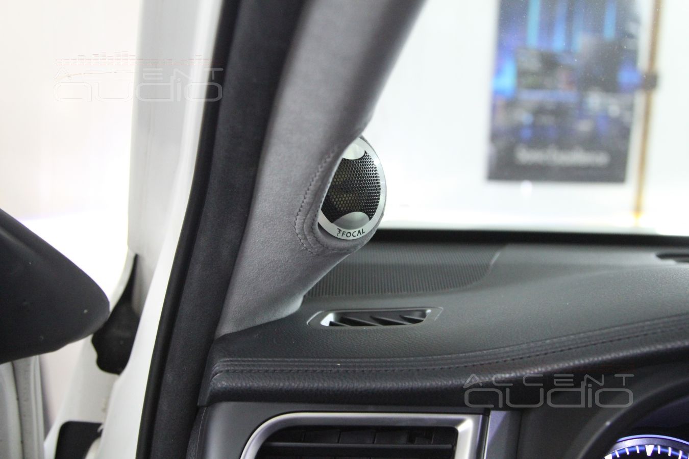 Focal KRX 2 в Toyota Highlander