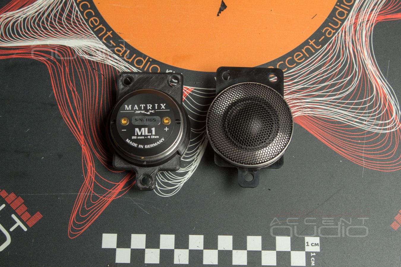 Простой монтаж среднечастотных динамиков Focal 3,5WM Midrange Utopia Be M в 911