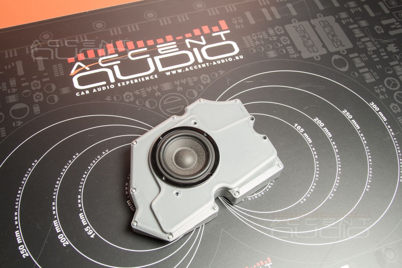 Среднечастотные Brax ML3 и их специальные объемы для Zeekr 001